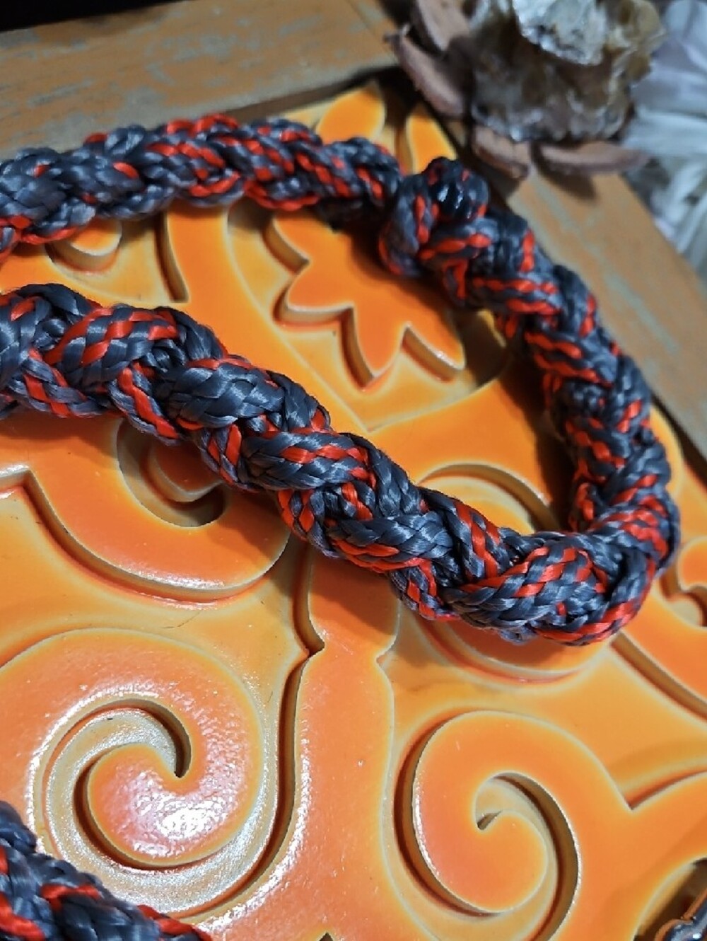 Hand Crafted Thick Paracord Dog Training Leash NEW - Picture 2 of 8